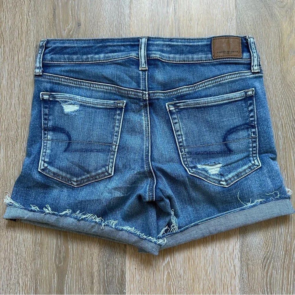 American Eagle Distressed Cutoff Jean Shorts w/Lace Appliqué - Size 8